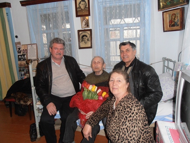 Поздравление ветерана ВОВ Сухенко Ивана Марковича